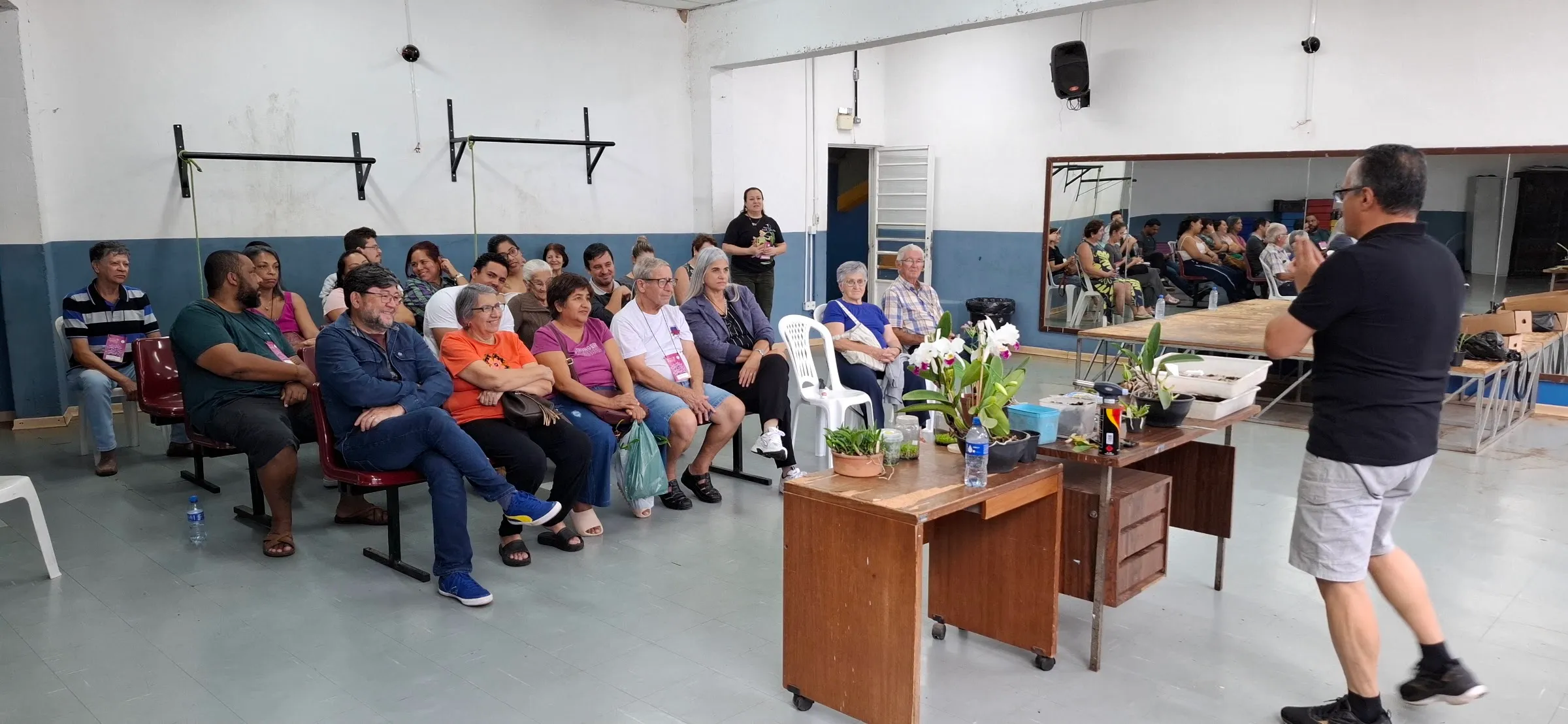 Palestra de cultivo de orquídeas do Círculo Orquidófilo Botucatuense (foto 2)